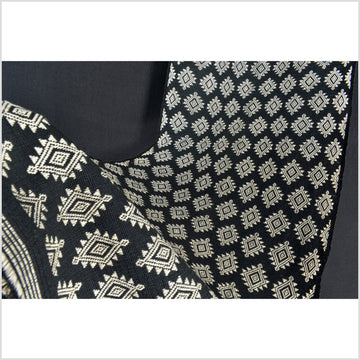 Stunning Indonesian hill tribe home decor, boho fabric natural ethnic tapestry, Sumba Pahikung black white traditional handwoven tribal cotton textile runner EW26