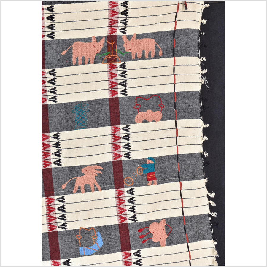 Unusual cream gray grid style cotton story quilt Naga tribal textile ethnic embroidered boho fabric Burma hill tribe tapestry Thailand India Hmong II226