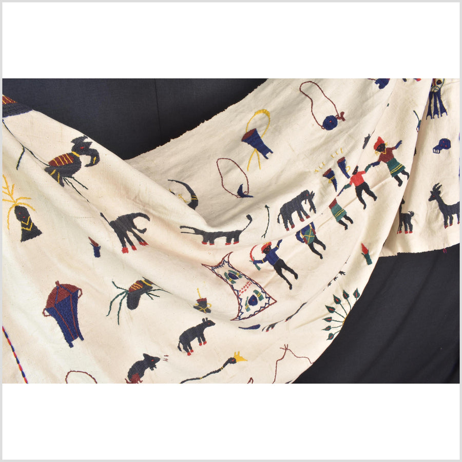 Warm off-white cotton story quilt Naga tribal textile ethnic embroidered boho fabric Burma hill tribe tapestry Thai India Hmong MP14