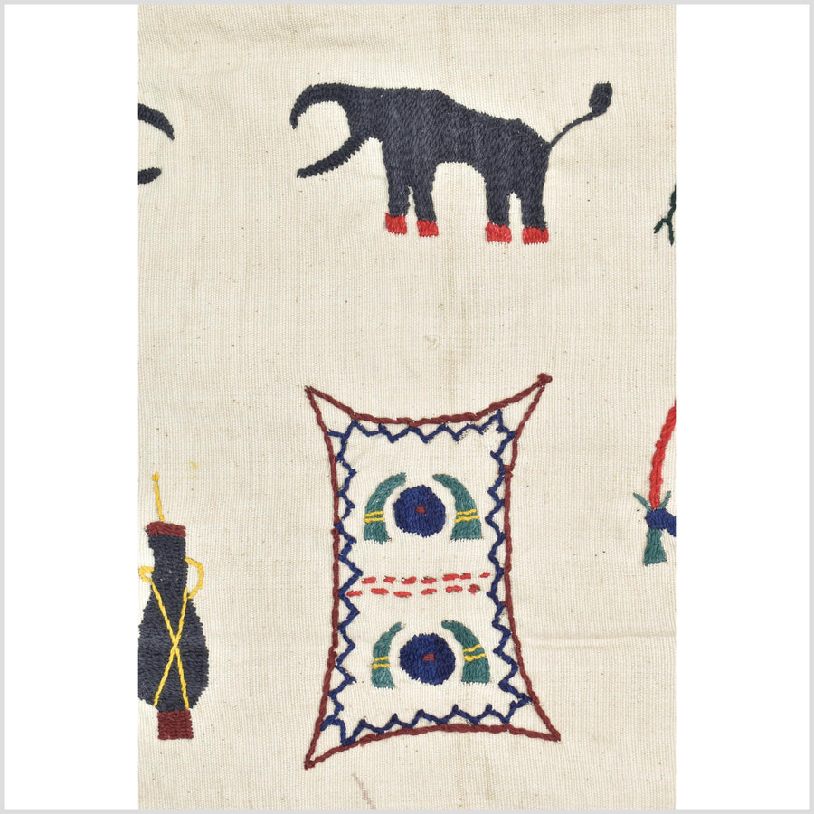 Warm off-white cotton story quilt Naga tribal textile ethnic embroidered boho fabric Burma hill tribe tapestry Thai India Hmong MP14