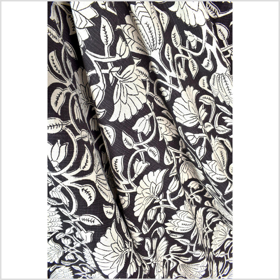 Fabulous charcoal black floral print 100% cotton fabric, medium weight textured cloth, Thailand craft supply, sold by 10 yards PHA437-10