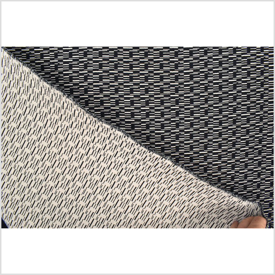 Black and white, 2-ply, quilted cotton fabric geometric rectangle pattern PHA66