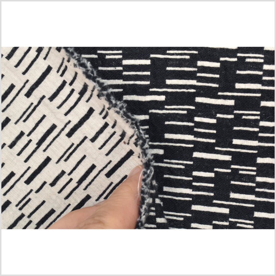 Black and white, 2-ply, quilted cotton fabric geometric rectangle pattern PHA66