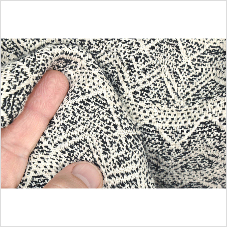 Black, off-white, thick and loose weave, medium weight cotton fabric with geometric pattern reversible PHA69
