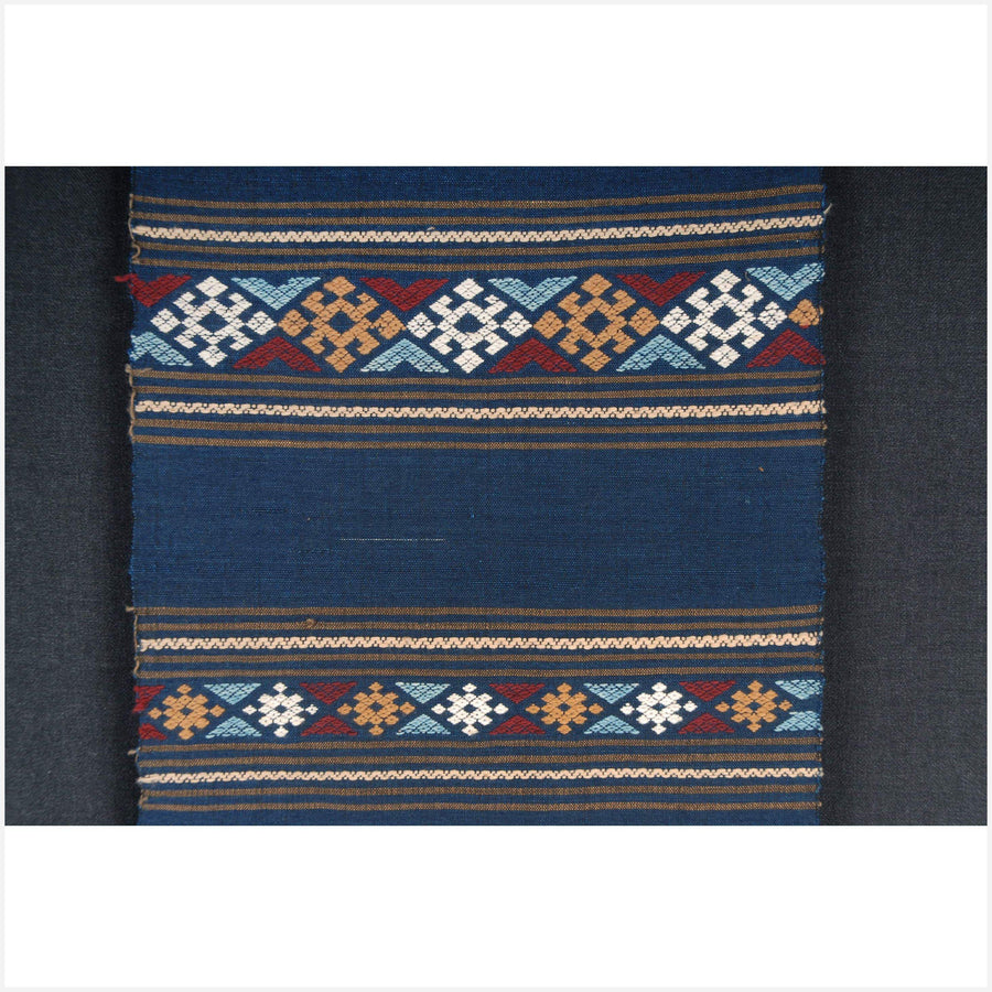 Tribal indigo table runner tapestry Laos Tai Lue textile blue handwoven geometric boho cotton scarf natural vegetable dye ethnic deco 5 ET40